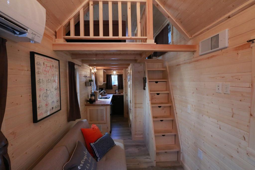 Verde Valley Tiny House 17 コットンウッド エクステリア 写真